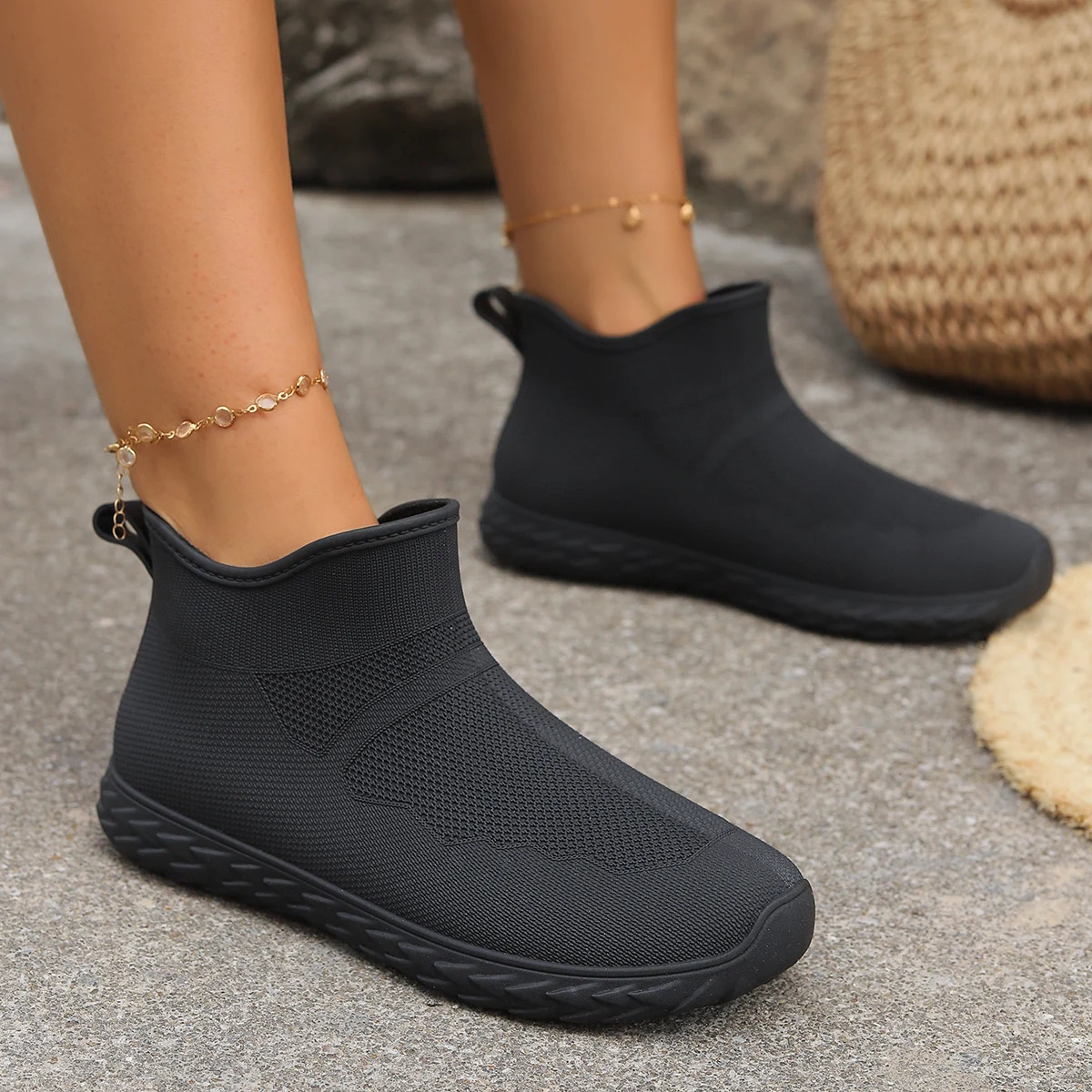 Womens Four Seasons Solid Color PVC Water Shoes Fashion Casual Flat Low Rain Boots Daily Outside To Wear Rain Shoes 250317