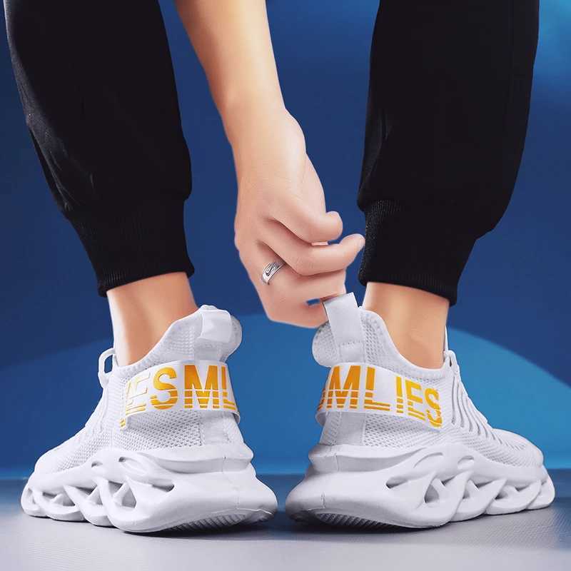 New mens shoes fashionable soles sports shoes casual Vcani mens sports running air cushion shock-absorbing mens outdoor Y250320