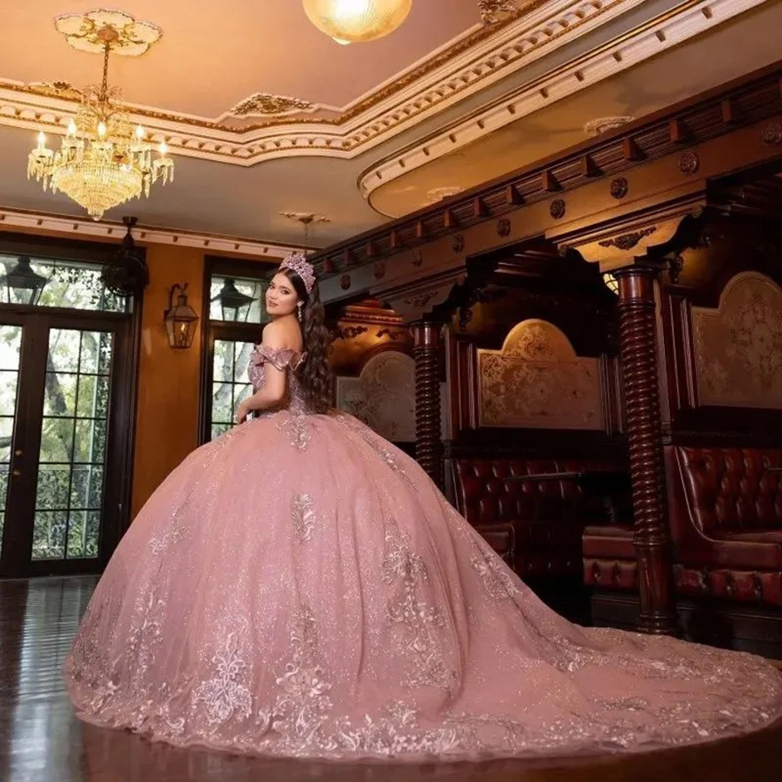 Rose Gold Sparkly Sexy V-Neck Crystal Appliques Quinceanera Dresses Ball Gown Off The Shoulder Beading Sweet Vestidos De 15 Girls Custom Made