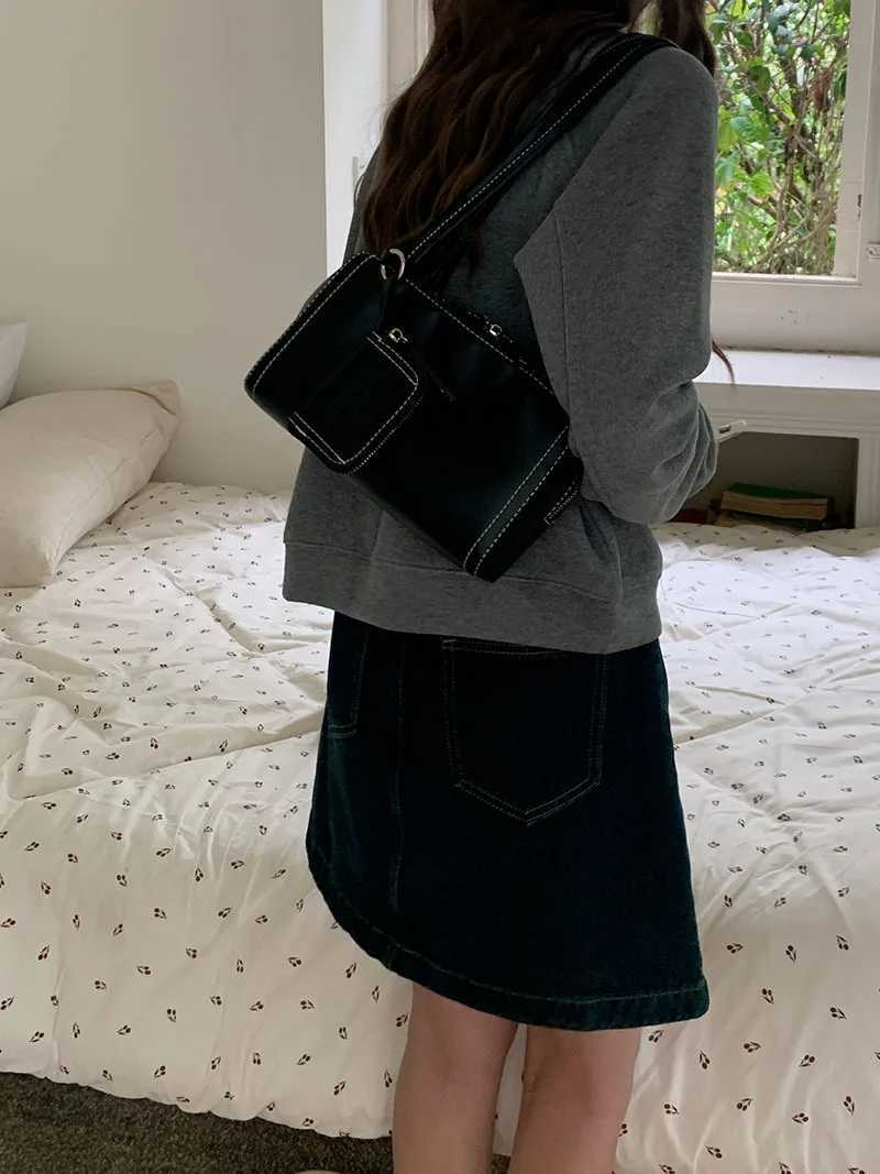 Fashion Womens High-end Headphone Casual Versatile Portable Large-capacity Storage Square Korean Niche Shoulder Underarm Bag Y250320