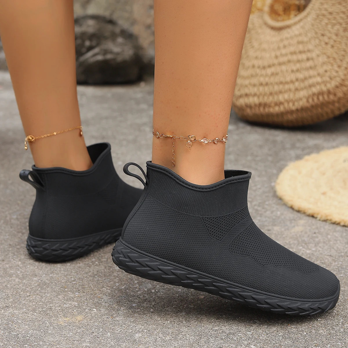 Womens Four Seasons Solid Color PVC Water Shoes Fashion Casual Flat Low Rain Boots Daily Outside To Wear Rain Shoes 250317