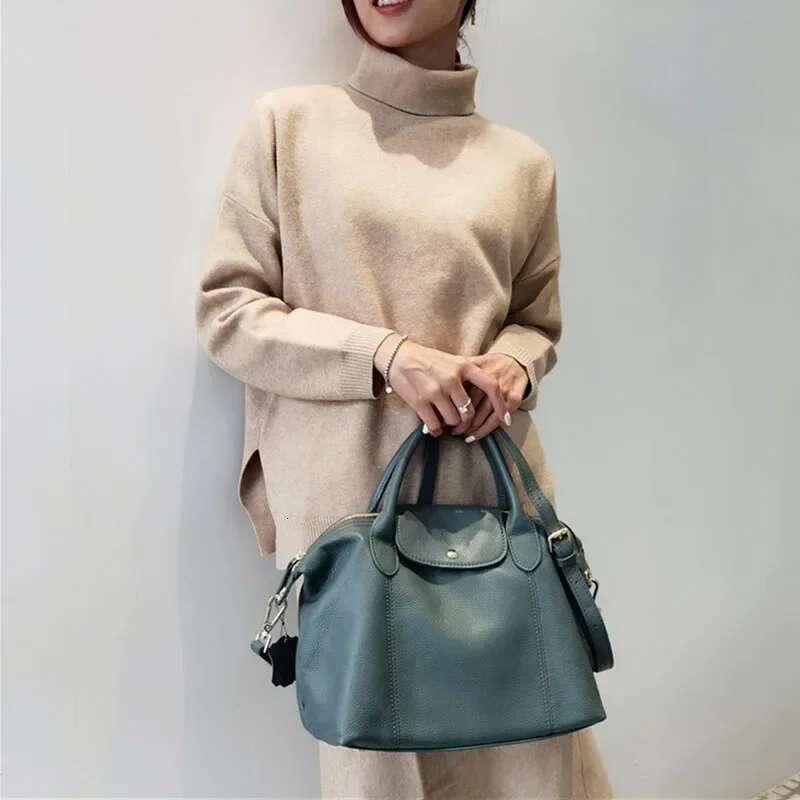 Genuine Women's Retro Shoulder Bags 2023 New Soft Leather Totes Ladies Crossbody Bag High Quality Classic Handbags Black