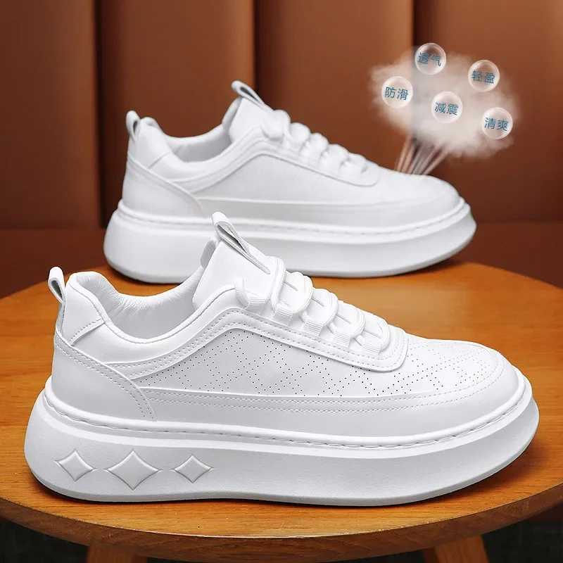2025 Mens Vcanize Shoes and Thick Bott Casual Board Shoes Y250320