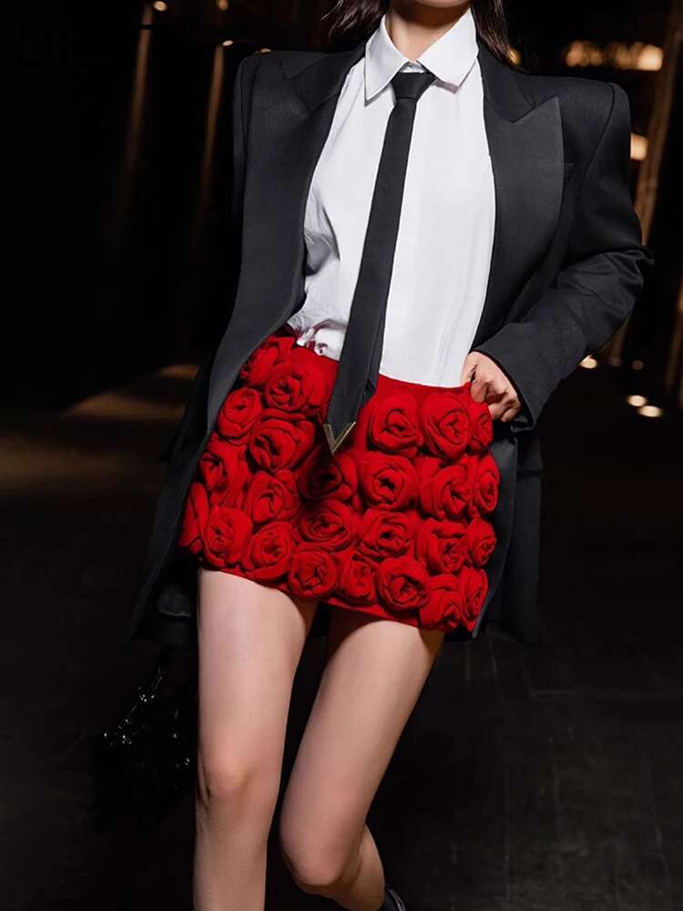 DEAT Fashion Three-Dimensional Rose Wer Decoration Women's Mid Waist Red Mini Shorts Skirts Summer 2024 New 7Ab3821