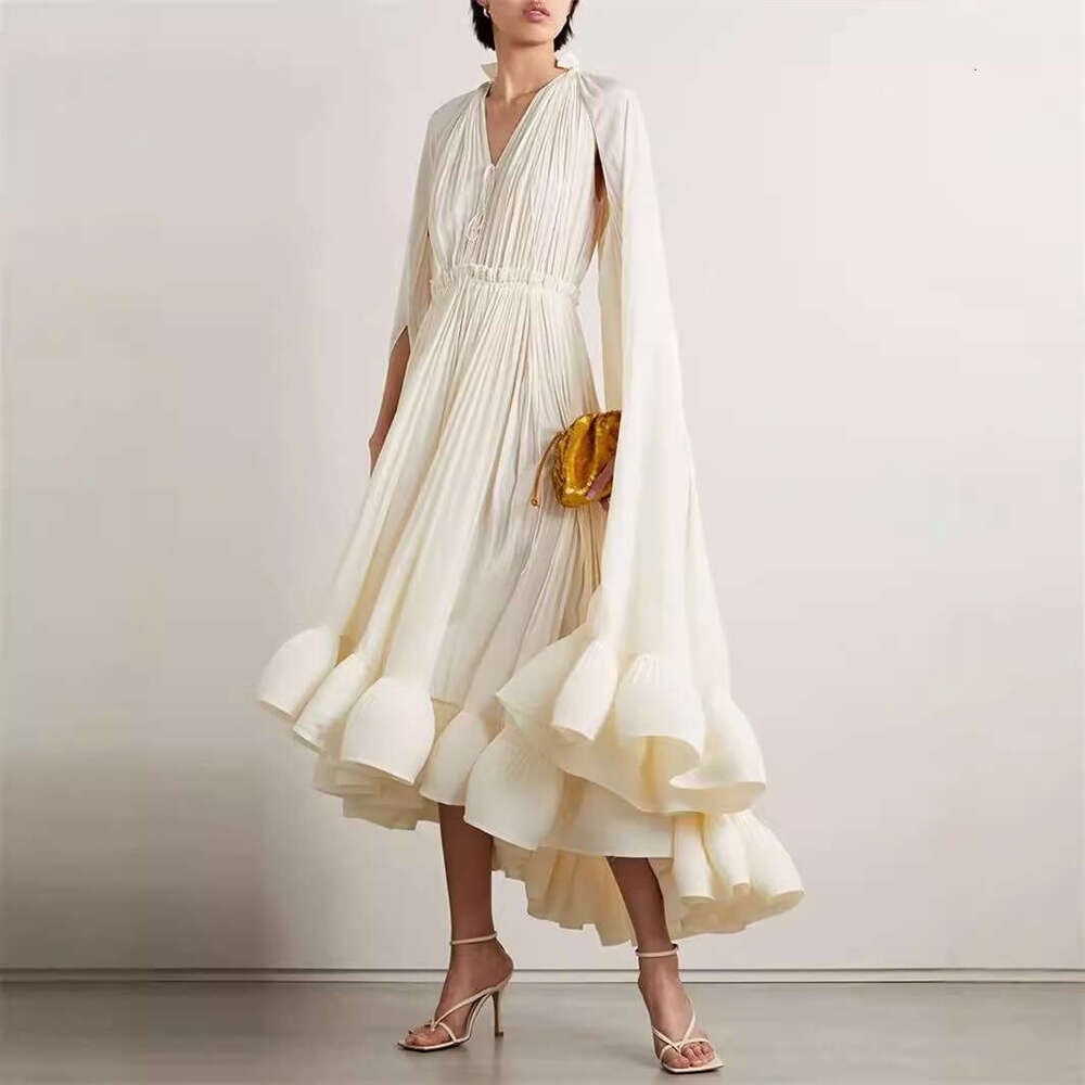 24 Autumn Fashion Trendy Brand Design Showcase: Folding, Puffing, Pendant, Long Dress, Multi Color New Collection