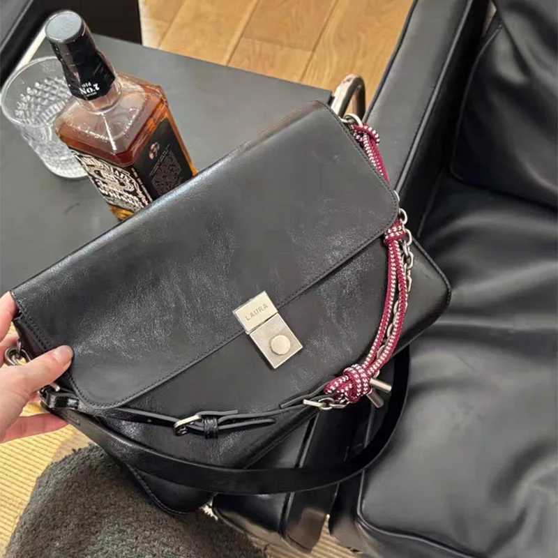 Newly designed womens cross shaped bag fashionable rope shoulder strap womens shoulder bag Y250320