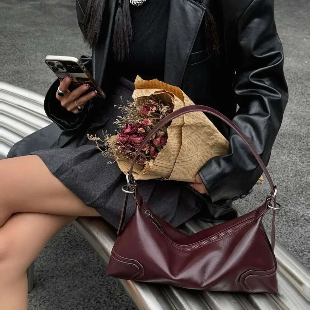 Retro Oil Wax Cow Leather Women Hobo Tote Glossy Easy To Clean Cowskin Female Single Shoulder Bag High-End Ladies Handbag Brown