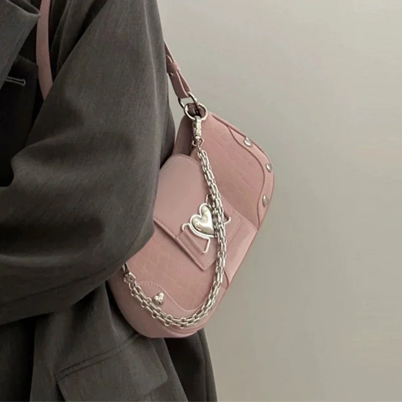 Womans Bags Pink Single Shoulder Bag Metal Chain Heart Decoration Y2K Style Underarm Bag Loveliness Lady Fashion Handbags 250314