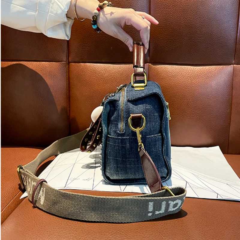 Retro High-end Fashion Denim Handbag for Women 2024 New Casual Pillow Shoulder Bag for Mothers One Shoulder Crossbody Bag Y250319