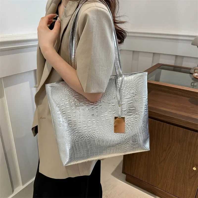 Fashion casual womens shoulder bag silver gold black bottom handbag PU leather womens large hand bag Sac Y250320