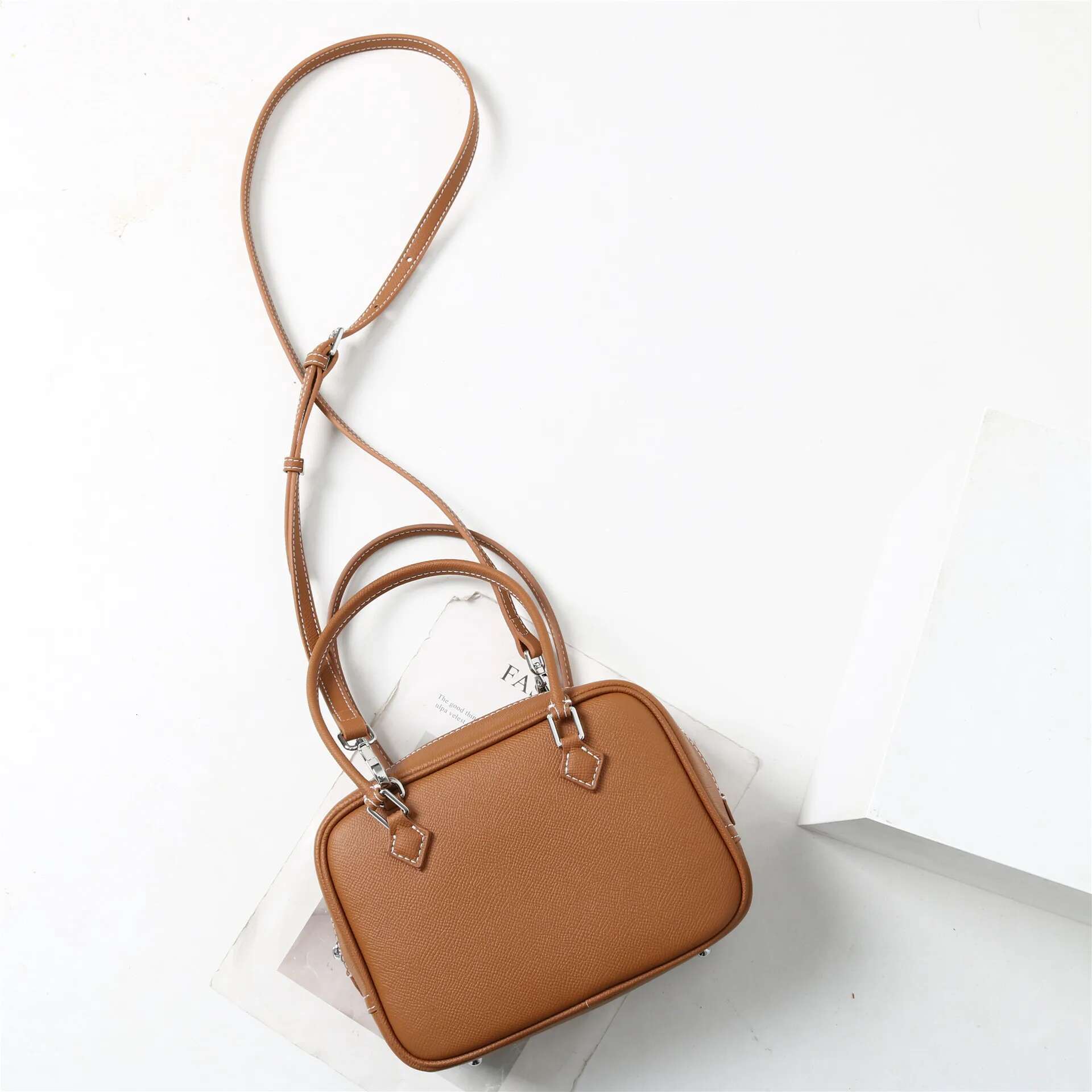2024 New Fashion Genuine Women's Shoulder Bags Soft Leather Ladies Crossbody Bag High Quality Feather Handbags Brown