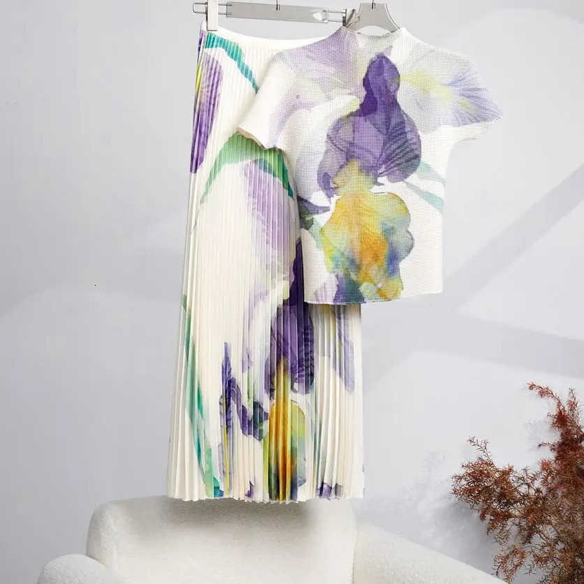 Miyake Holiday Flower Pleated 2 Pieces Skirt Set Womens Short Sleeve Stretch T-Shirt Tops Elastic Waist Miyake Skirt Suit 250320