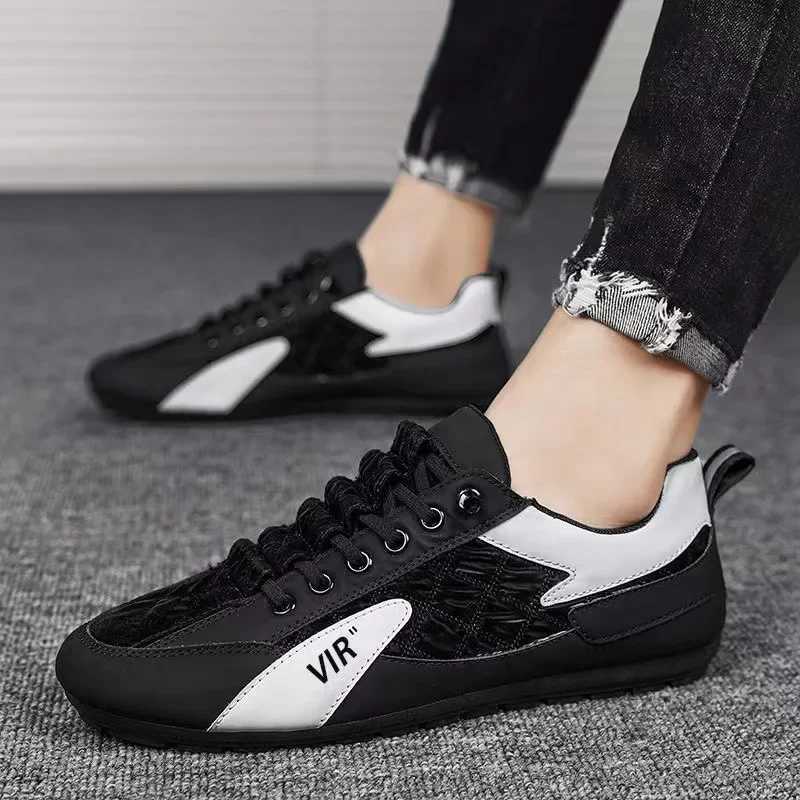 Mens Sneakers Non-slip New Fashion Low Top Casual Shoes Lightweight Mens Shoes Fashion Trend Outdoor Walking Shoes sneakers Y250320
