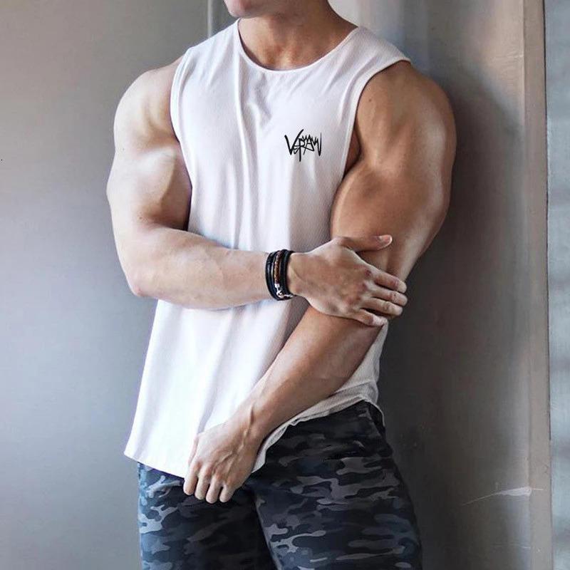 2024 Summer Gym Vest Men Bodybuilding Sleeveless Sports Tank Top quickdrying mesh Fitness Running men Clothes 250320