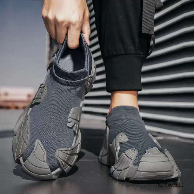 2025 Summer New Breathable 45 Large Men's Shoes Flyknit Mesh One Step Lazy Socks Thick soled Old xin