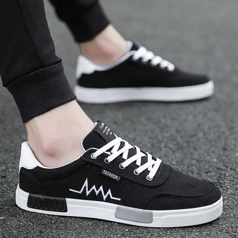 Mens shoes 2024 new breathable canvas shoes mens fashion version mens sports and leisure board shoes detachable Y250320