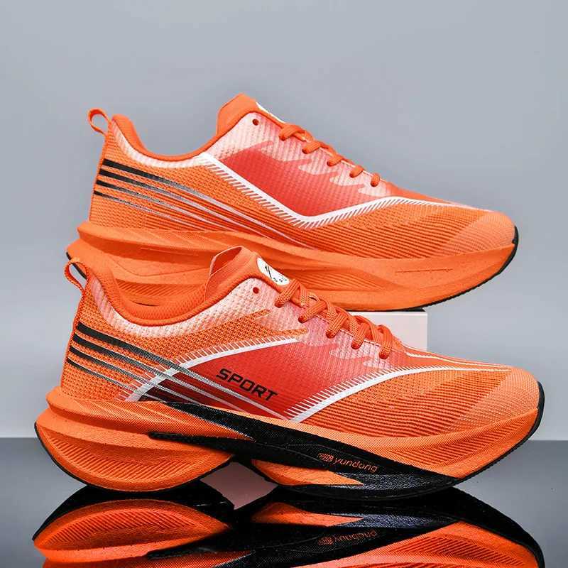 Warm running shoes are hot selling thick soled fashionable breathable tennis shoes flat wear resistant mens sports shoes Y250320