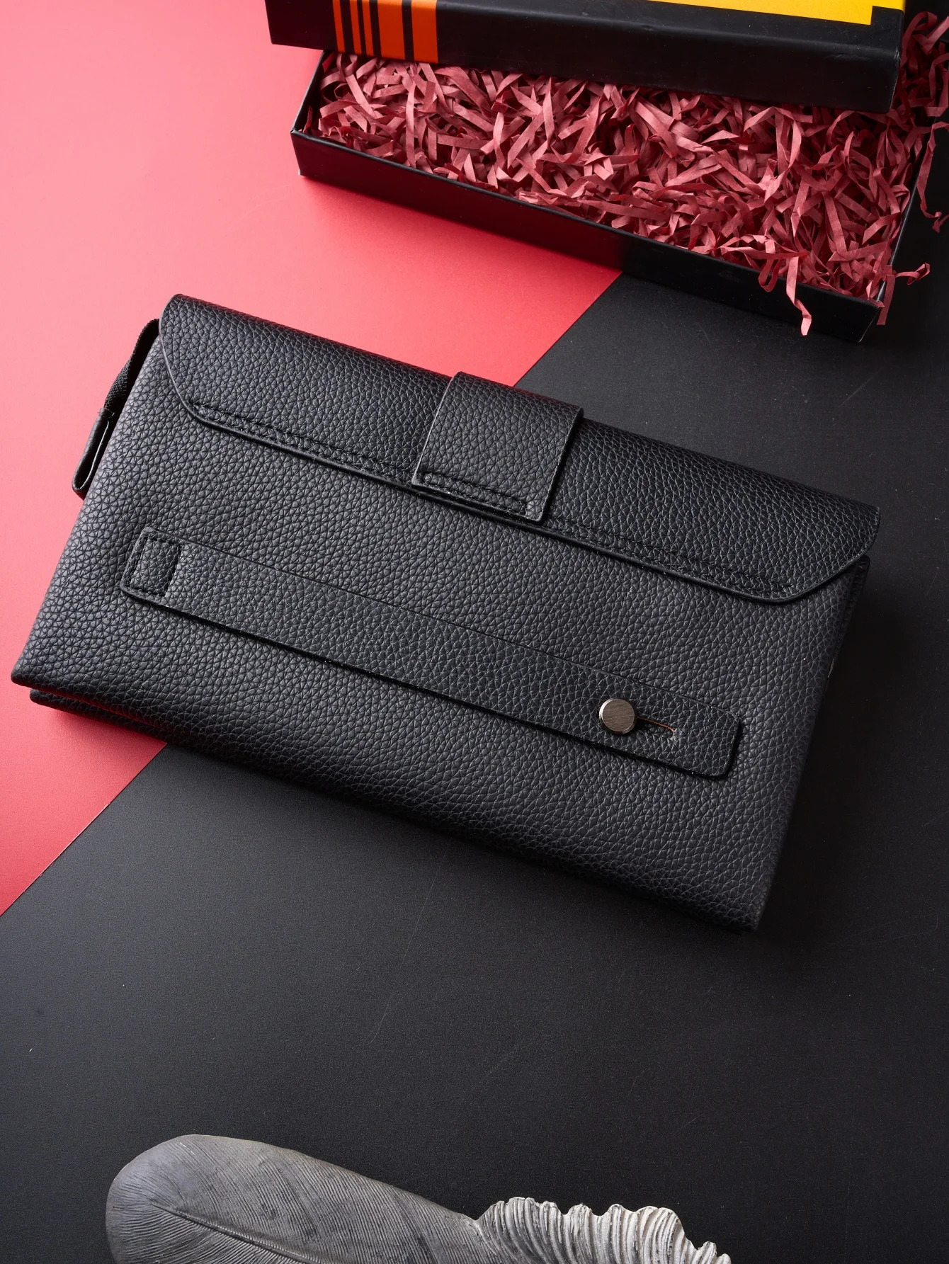 Classic solid color retro clutch simple business large capacity lightweight waterproof mens daily commuting phone bag 250317