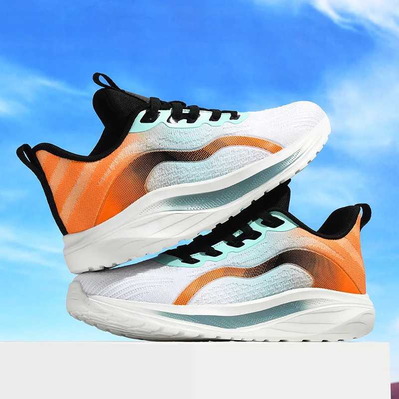 Mens tennis shoes are breathable comfortable and smooth for outdoor use. They are fashionable lightweight and suitable for summer running Y250320