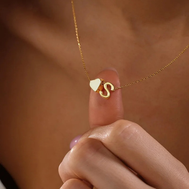 2025 Fashion Simple Tiny Heart Dainty Initial Necklace With Letter Name Women Stainless Steel A-Z Alphabet Choker Chain Jewelry 250313