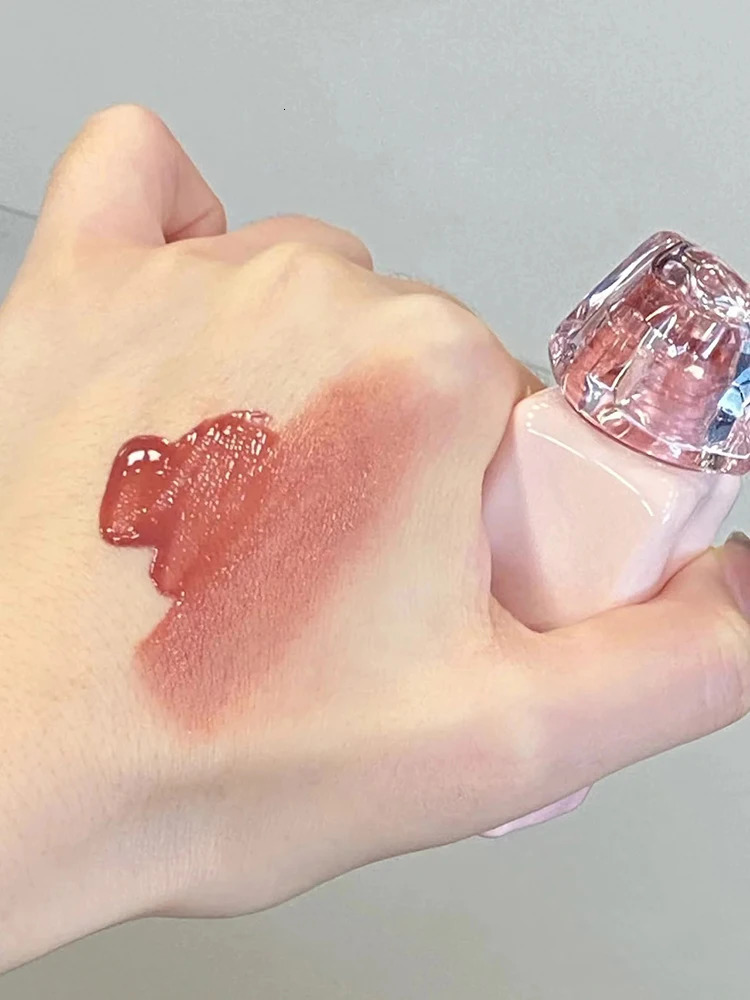 Mistine Lip Gloss Mirror-like Glossy Lip Tint Velvet Matte Long-lasting Liquid Lipstick 250317