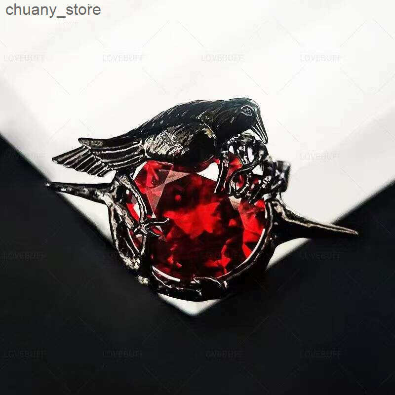 Solitaire Ring Love and Deep Space Ancient Style Crow Brooch Personalized Fashion Design Night Attack Chapter Birthday Gift Decoration z250321