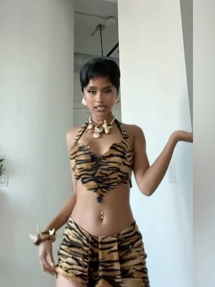 Weird Puss Tiger Stripe Women 2 Piece Set Halter Heart-Shaped CamisoleRibbon Skirts Matching Vacation Clubwear Midnight Outfits 250320