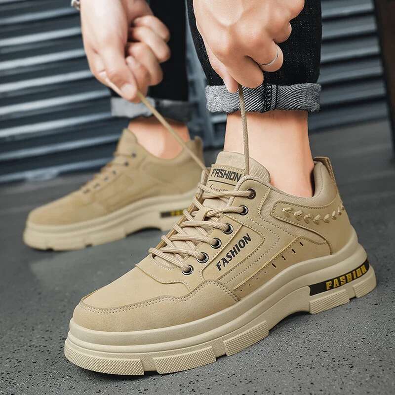 High Quality Men's Sports Low Cut Hiking Lightweight, Non Slip Outdoor Casual Lace Up Korean Version Trendy Shoes