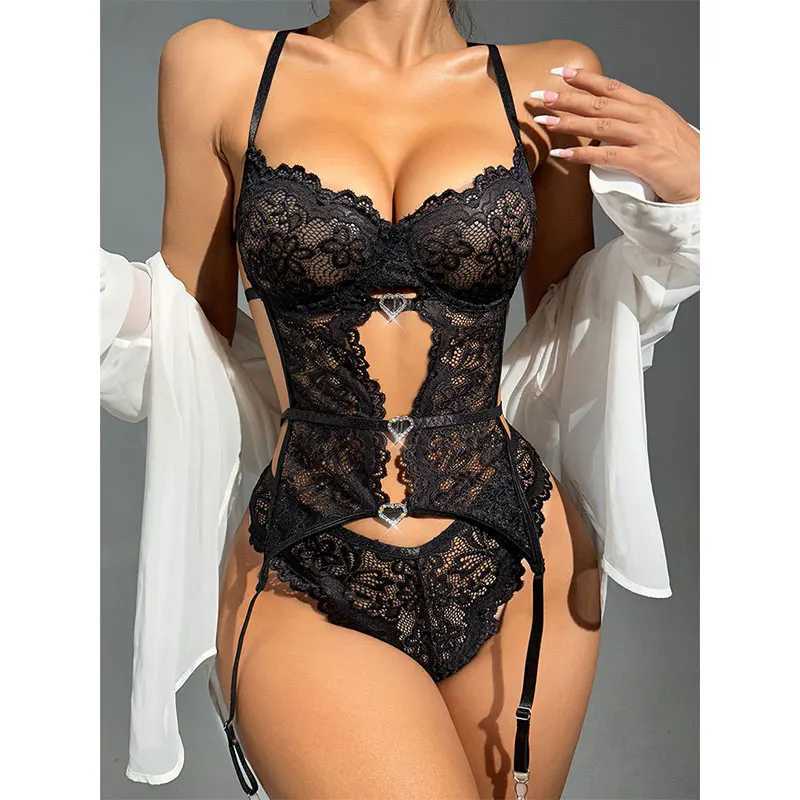 Sexy lingerie set cosplay sexy lingerie womens bra and underwear garter belt suitable for sexy womens lingerie set W250412