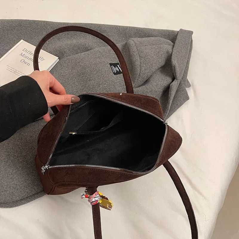 Niche Retro Single Shoulder Handbag Bowling Bag Matte Single Shoulder Cross Small Square Bag Y250319