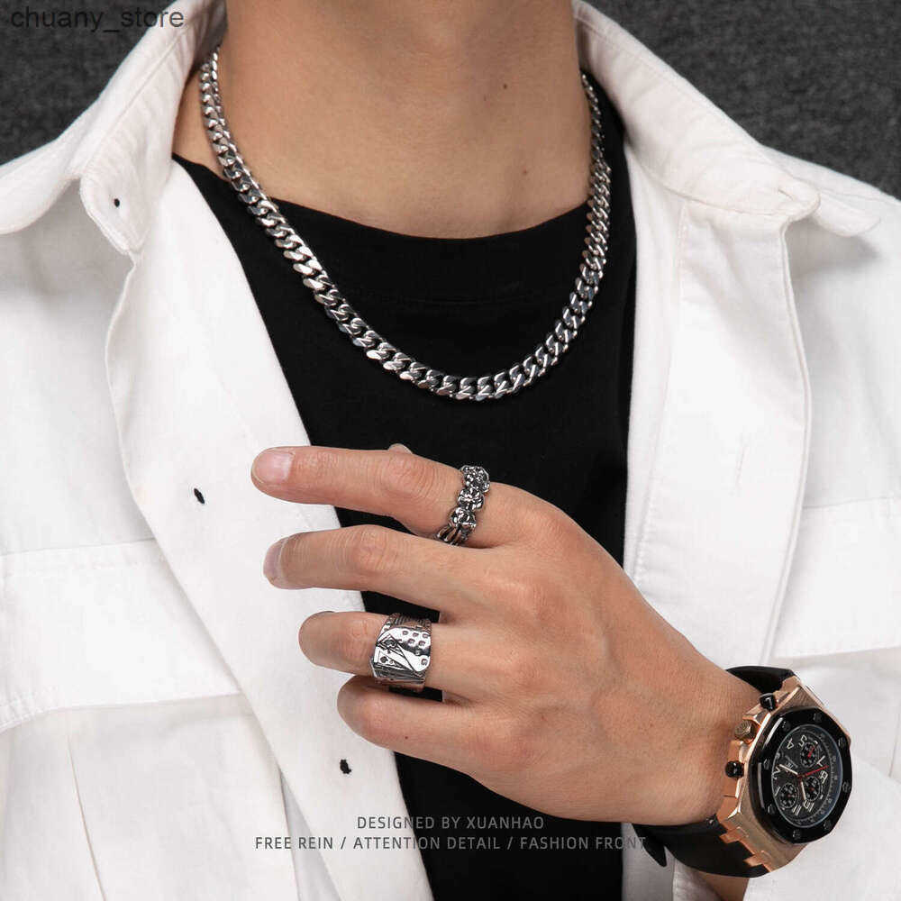 Solitaire Ring Xuan Hao Mens Punk Hip Hop Skull Head American Trendy Brand Titanium Steel Tail Ring HIPHOP Street Jewelry z250321