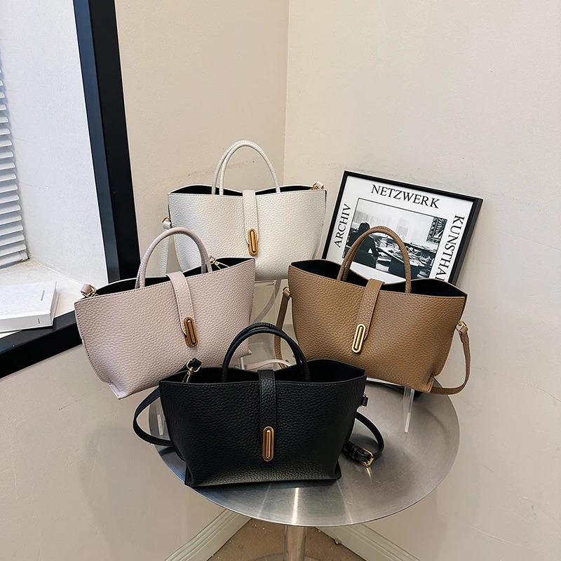 French unique texture womens handbag retro style highcapacity commuting shoulder bag composite 250320