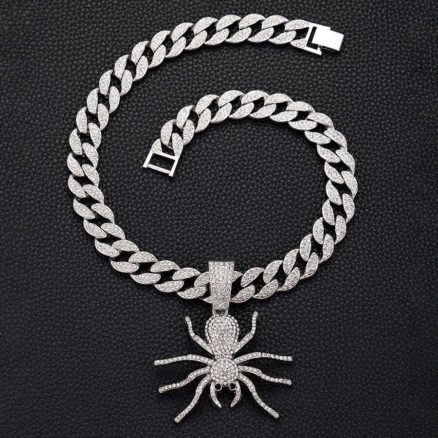 Hip hop buckle with dia inlay, thick Cuban chain spider pendant, personalized trendy hiphop men's insect necklace