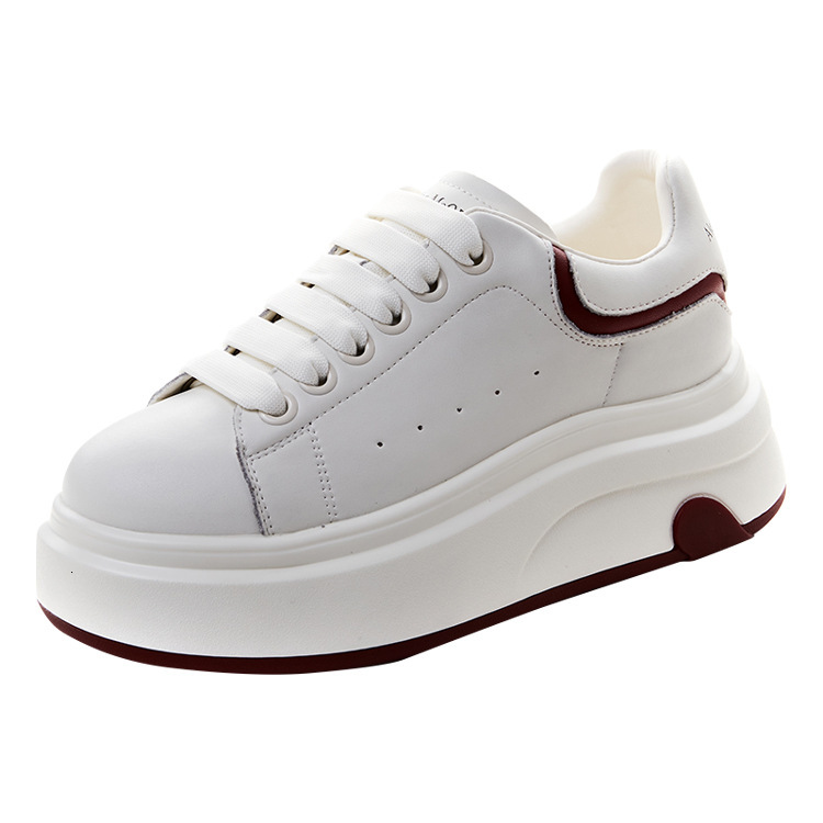 2025 new women's thick soled genuine leather white heart-shaped height increasing function lightweight multifunctional designer fashion sports sh