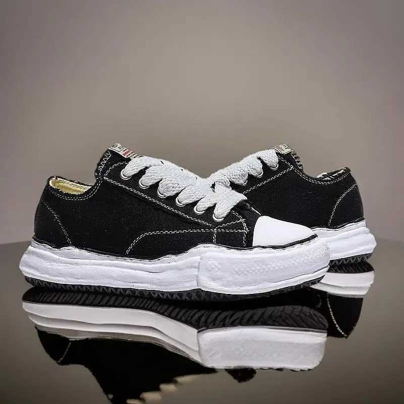 Mens and mens running shoes EVA shoe soles casual sports shoes flat shoes Zapatillas De Decorte Y250320