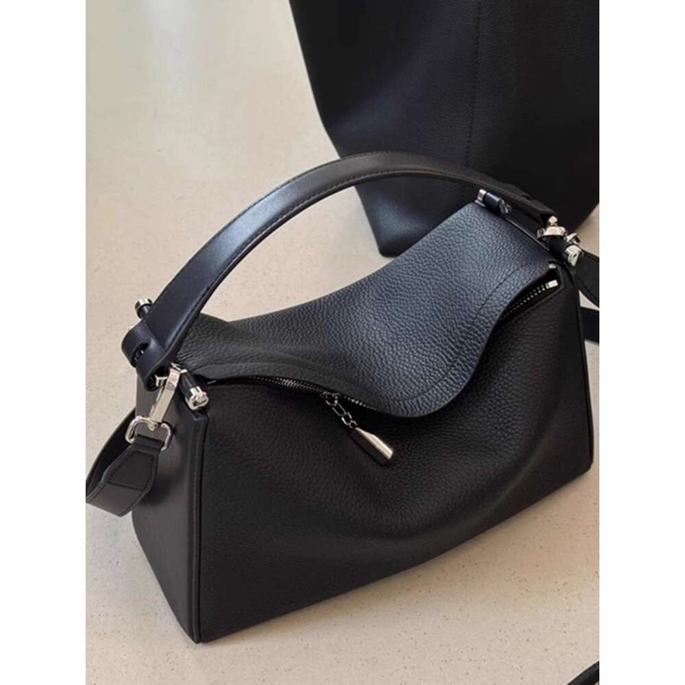 Women's Bags Handheld black large capacity women's new wide strap tote bag, high-end commuting single shoulder pillow bag