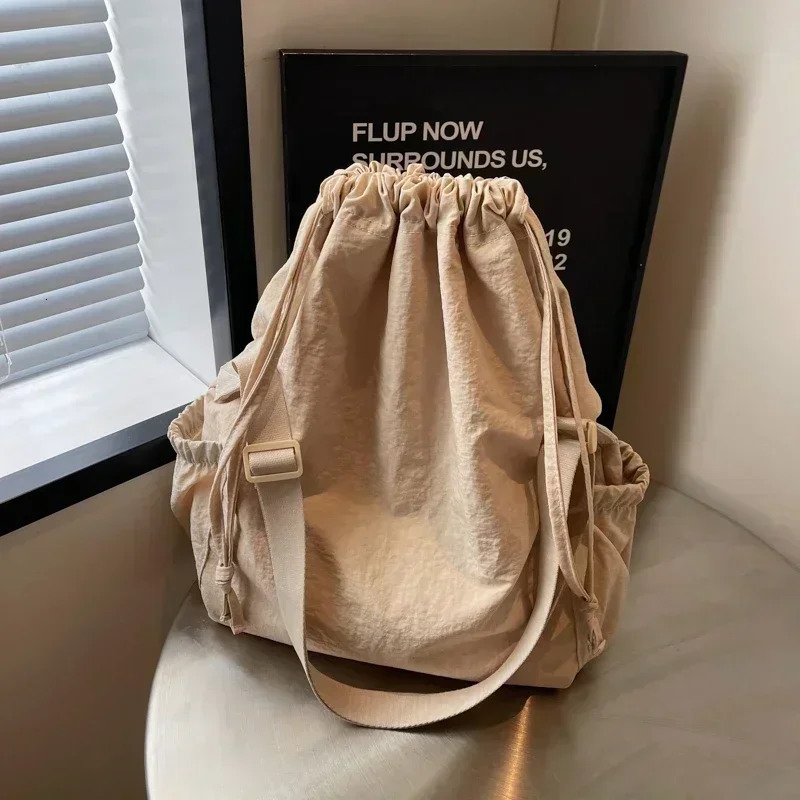 Nylon rope commuting handbag large capacity sewing selling womens solid shoulder bag in Bolsa Feminina 250320