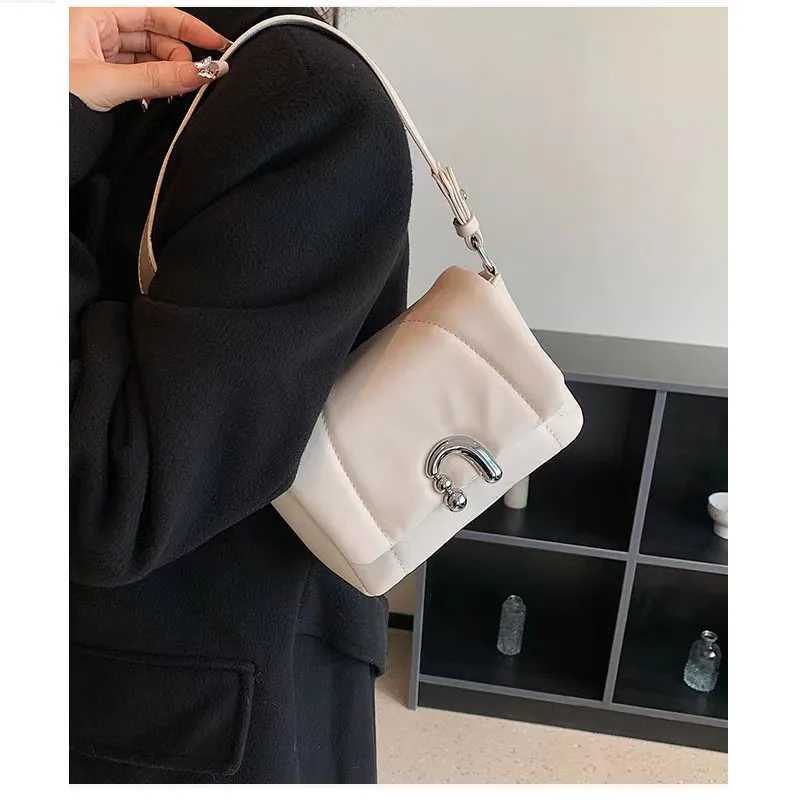 Super Fire Premium Underwear Bag Zhao Ruths Same Niche Shoulder Bag Diamond Womens Handbag Y250320