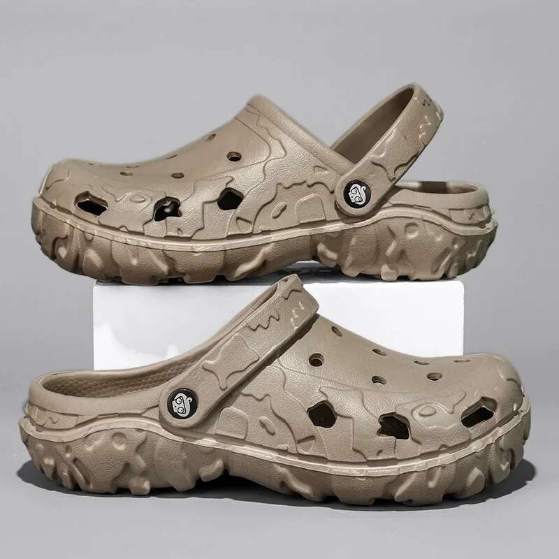 2025 Summer Slippers Clogs Men Beach Outdoor Garden Shoes Casual Sandals Black Brown Slip-On Men's Breathable Slides