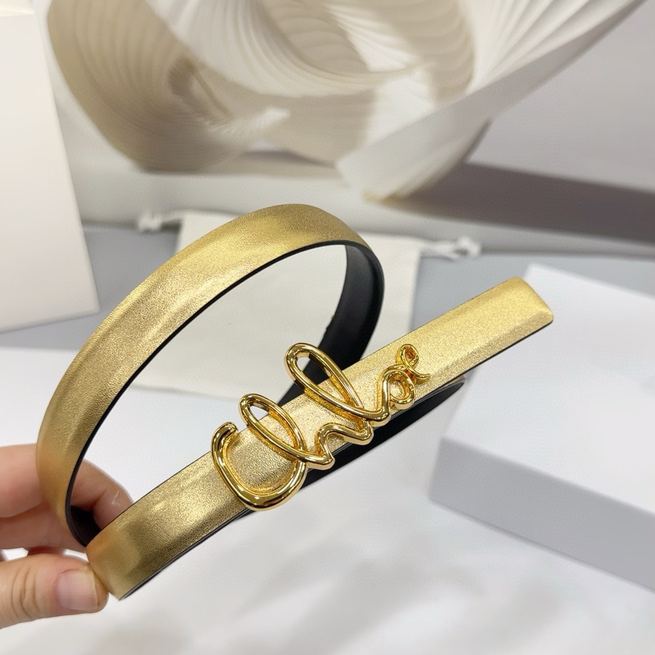 Designer Women Belt Elegance Belt Top Quality Leather Belt Brand Letter Gold Buckle Width 2cm Female Belt Decorate Dress Suit with Box.