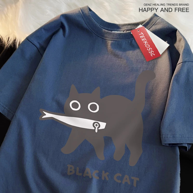 Fun A Black Cat Eating Fish Japanese Style Men Women TShirt Fashion Print T Shirt Breathable Oversize TShirts Cotton Clothes 250320