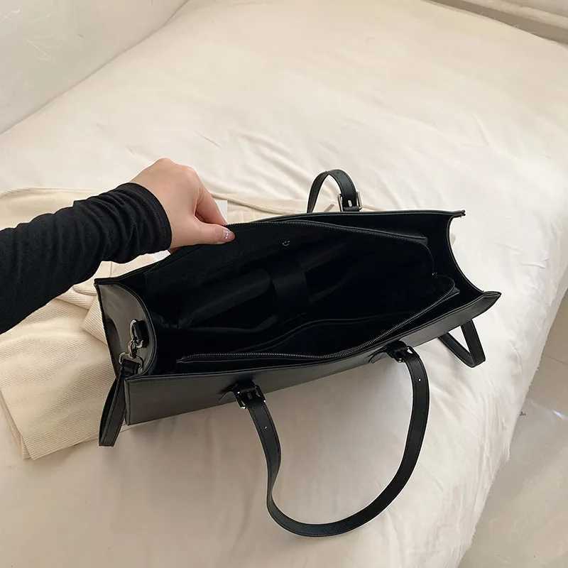 New womens retro messenger handbag high-quality PU leather shoulder bag large casual cross body bag Y250320