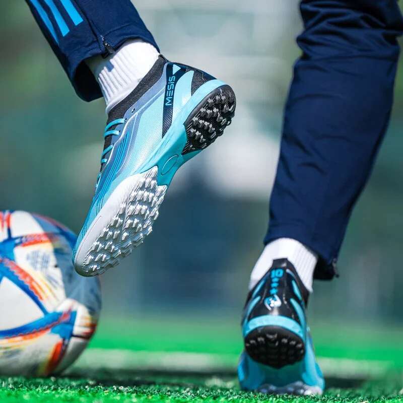 High Quality Ultralight Mens Shoes Non-Slip Turf Soccer 2025 Cleats for Kids TF/FG Training Football Boots Chuteira Campo