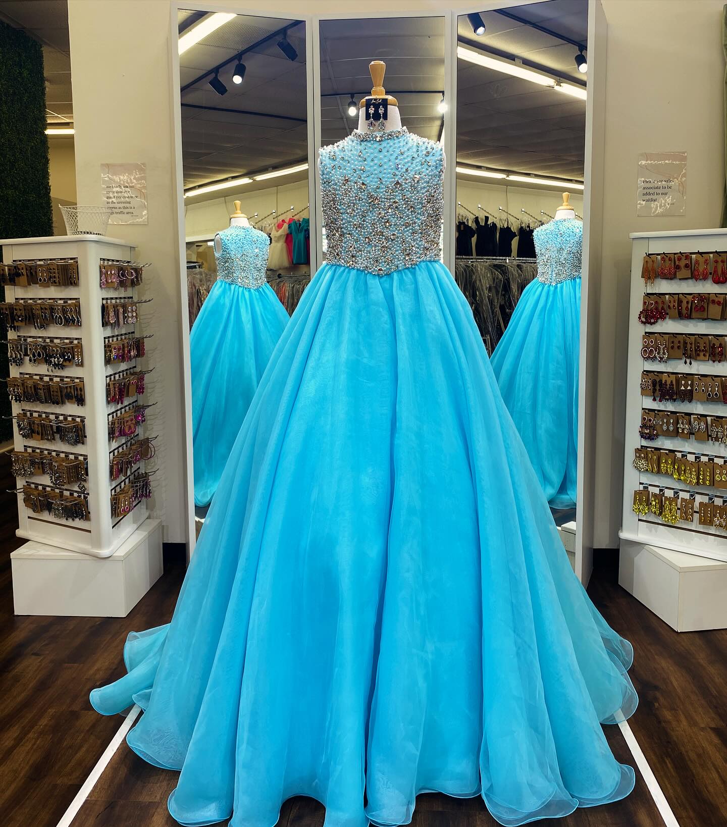 High Collar Girl Pageant Dress 2025 Ballgown Crystals Beaded Organza little Kid Birthday Formal Party Gown Toddler Teens Preteen Floor-Length Little M