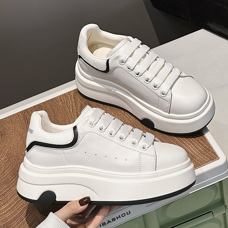 2025 new women's thick soled genuine leather white heart-shaped height increasing function lightweight multifunctional designer fashion sports sh