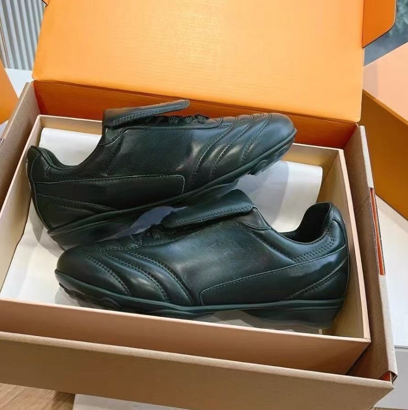 Footprint Shoes Sneaker mens Womens Designer Sneaker 1AHAI1 Black Plain Calf Leather Laces Signature Details Spring Summer Casual Shoes Retro green football shoes