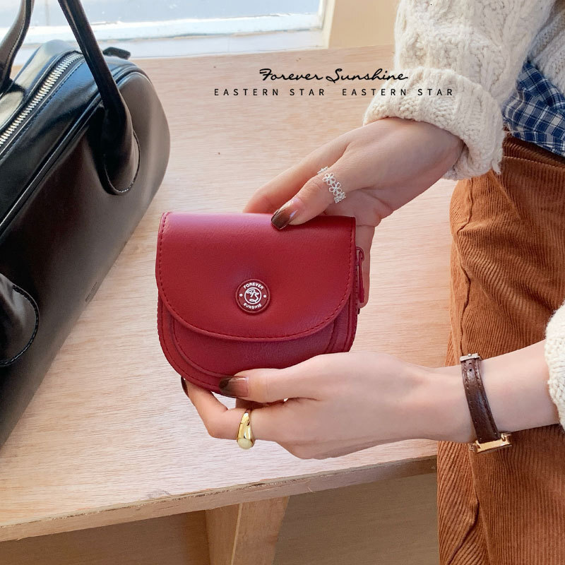 2025S Trend Designer Dopamine New Fashionable Women S With High End Feel Multi Slot Zero Wallet Two Fold Card Bag WALLET