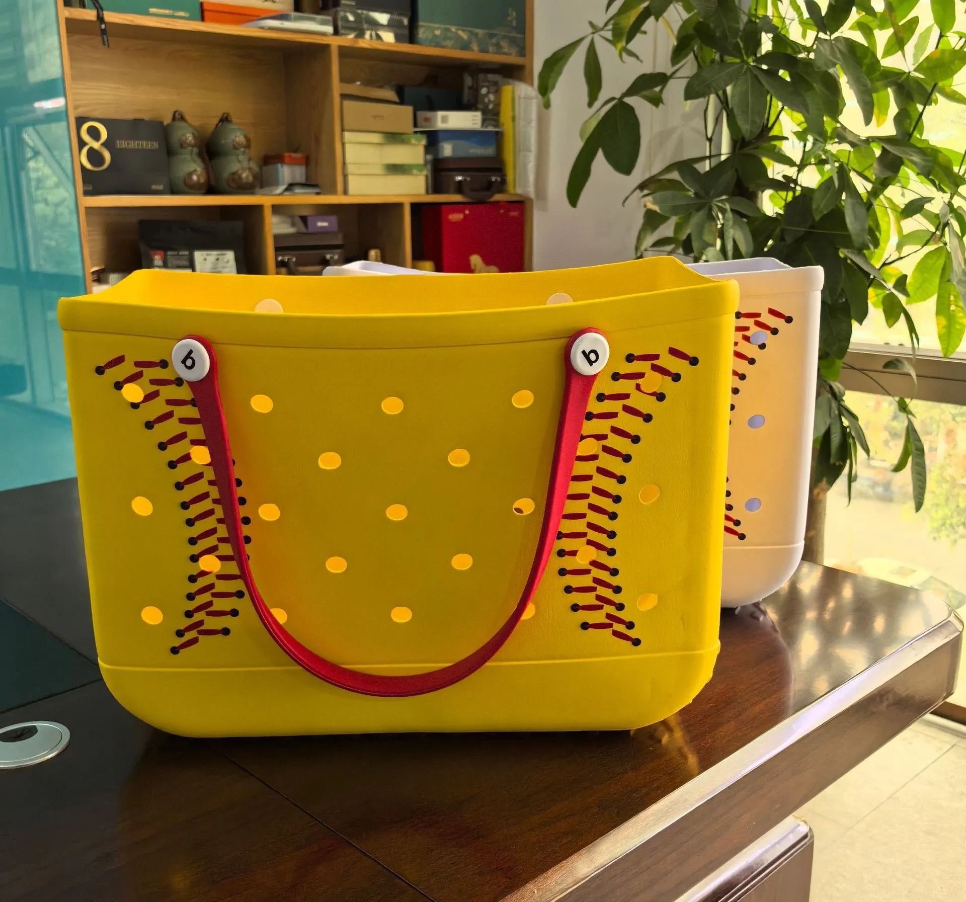 Boggs Beach Bag Waterproof And Washable Handbag EVA Beach Basket Women Picnic Tote Bag Holes Pouch XL Bags Shopping Pouch Shoulder Bag Stock Gifts