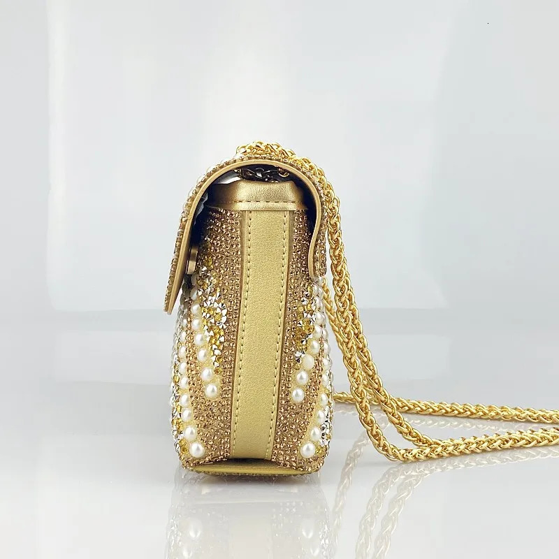 Exquisite Gold Purse Luxury Designer Handbags High Quality 2024 Triangle Designer Pearl Bag Color Contrast Evening Bags R250321