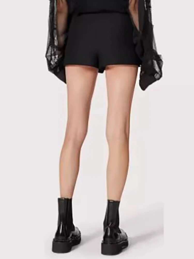 DEAT Fashion Three-Dimensional Rose Wer Decoration Women's Mid Waist Red Mini Shorts Skirts Summer 2024 New 7Ab3821